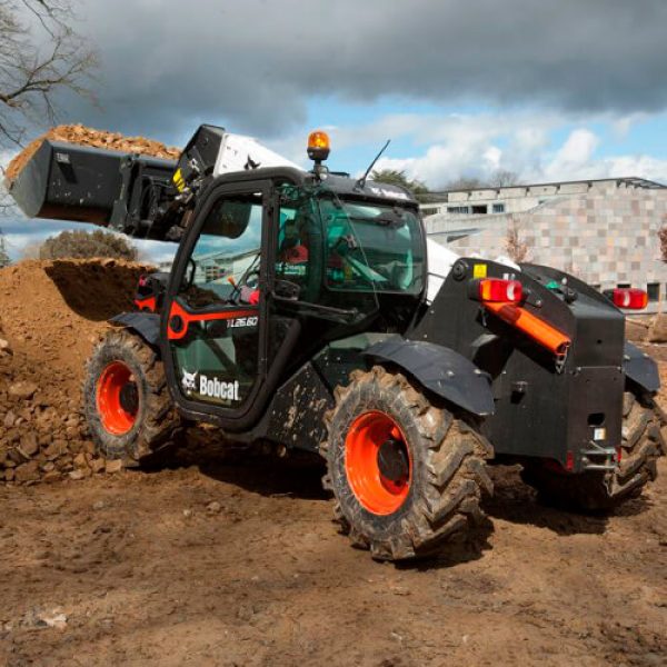 Cargador Telescópico TL26.60 2,6t 6m