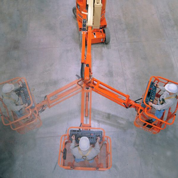 JLG Elevador de pluma articulada E300AJP